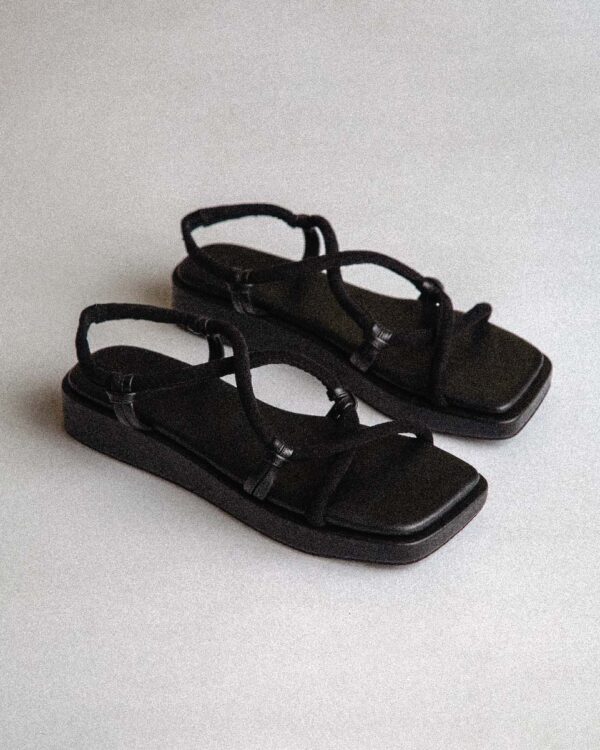 PRETZEL SANDAL BLACK - Image 2