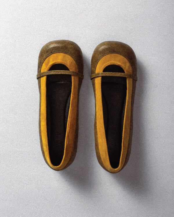 LINE FLATS ANTIQUE CAMEL