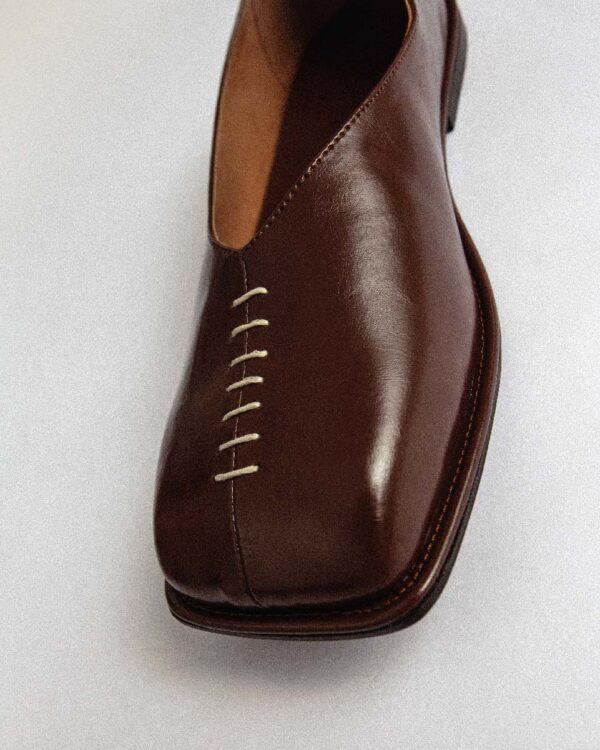 PATENT PUMPS BROWN - Image 3