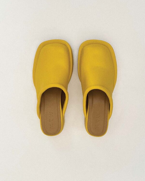 STEVIE CLOGS YELLOW
