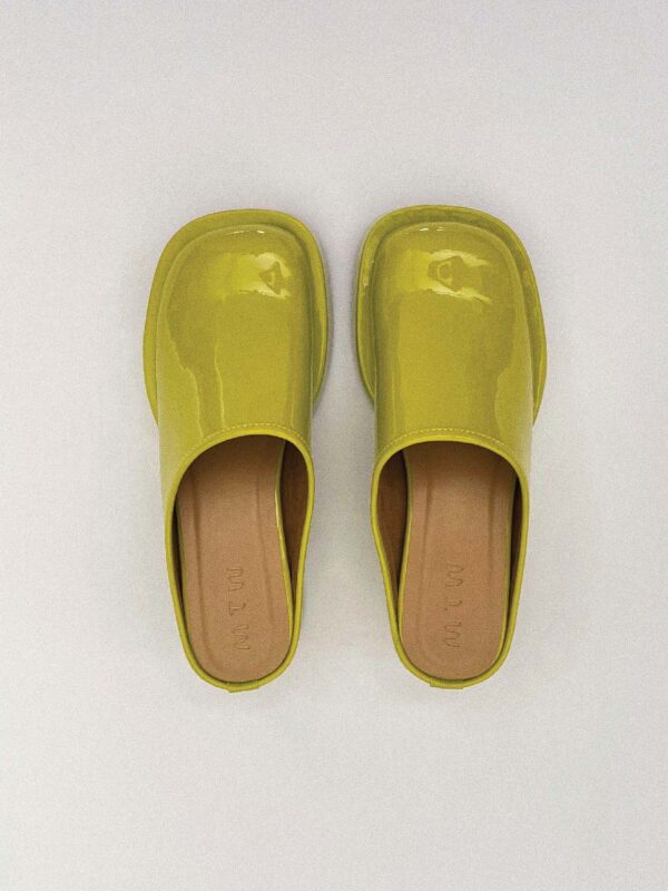 ZIGGY CLOGS LIME GREEN