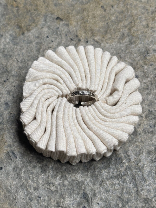 MTW x FROM TINY ISLANDS RAW TOE RING