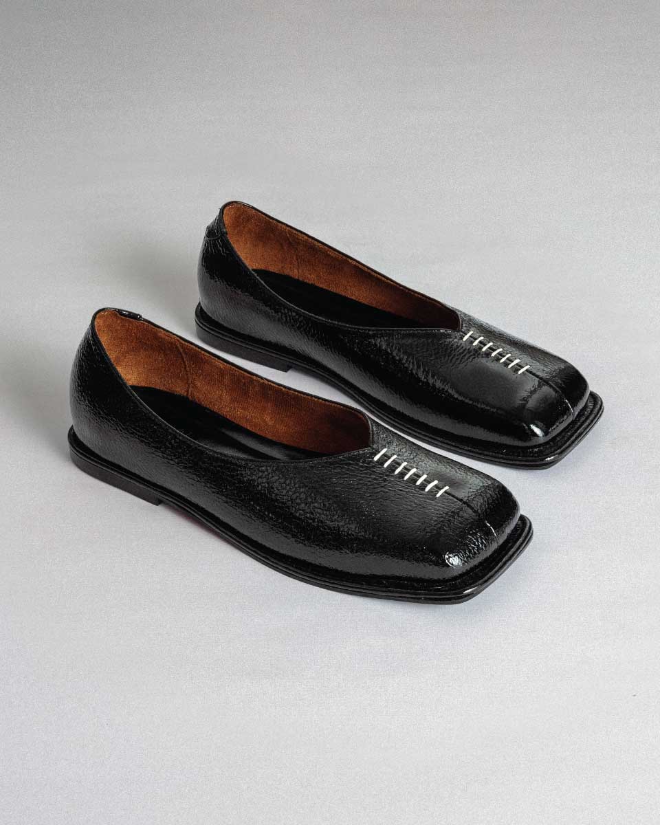 LEATHER PUMPS CRINKLE BLACK - Image 2